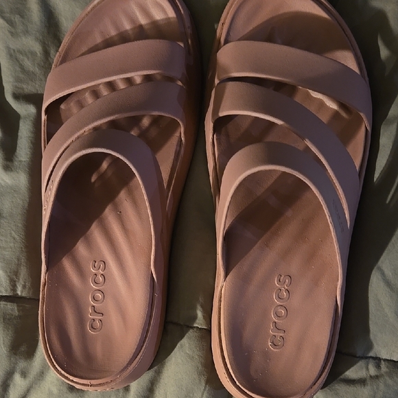 CROCS Pink Sandals with Straps - Picture 3 of 4